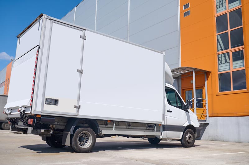 Cambiano le consegne dei generi alimentari Sysco e Daimler Truck insieme per soluzioni elettriche ecosostenibili