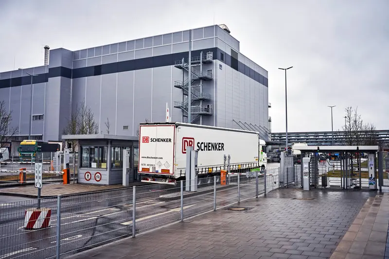 centro logistica man e etruck