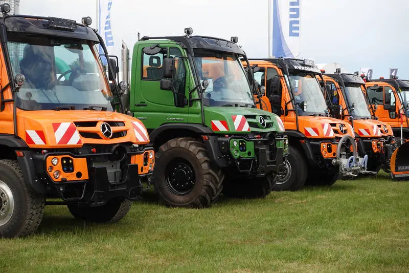 unimog mercedes-benz a demopark