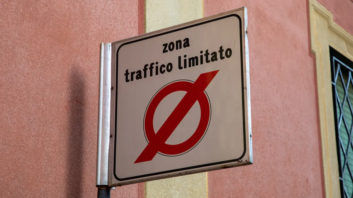 Multe ztl e sosta cosa cambia davvero per i camionisti con il nuovo codice