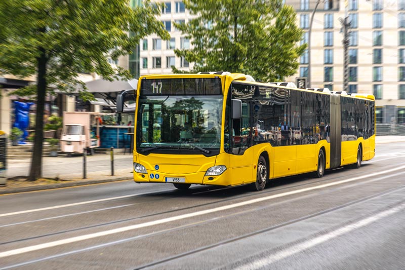 Stoccarda lancia i nuovi ecitaro g a idrogeno