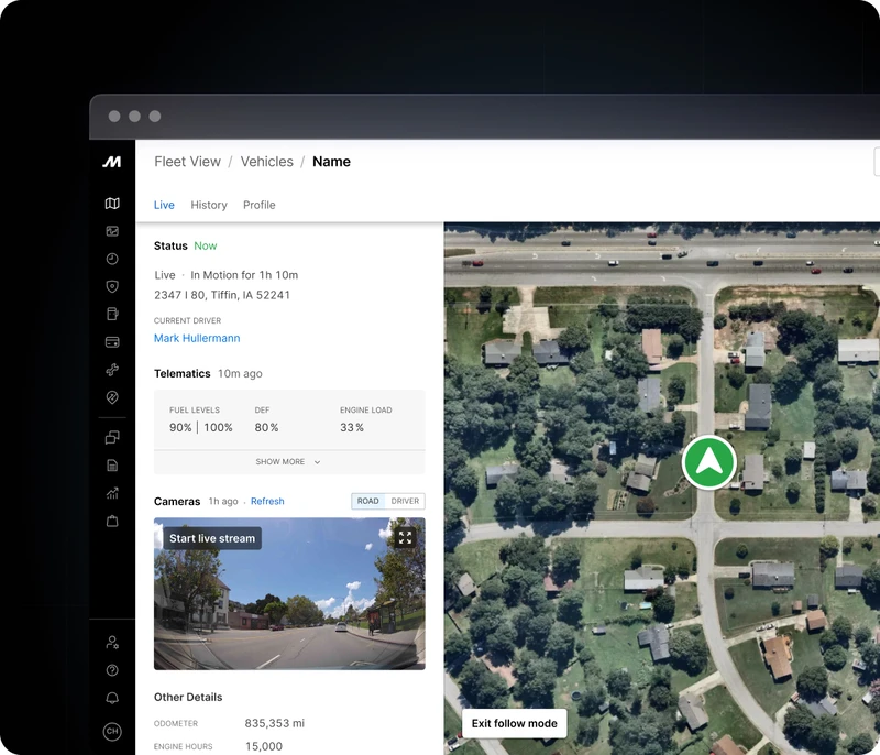 Interfaccia della piattaforma di gestione flotte AI con mappa di localizzazione in tempo reale di un camion. Il pannello mostra dettagli telematici come livelli di carburante e un feed video live dalla dashcam