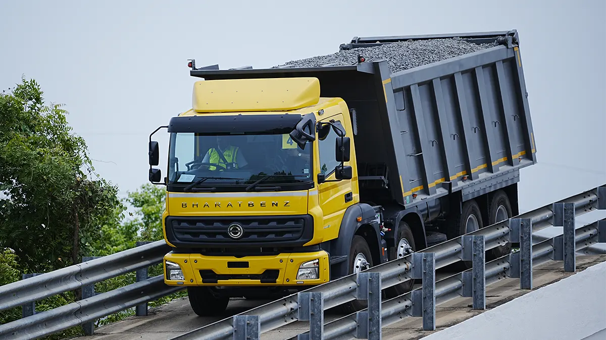 Forgiati per l'estremo i nuovi camion cava cantiere di daimler truck
