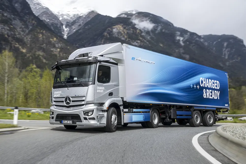 Mercedes benz eactros la famiglia di camion elettrici si allarga 2